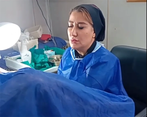 دکتر سبک رو در حال عمل لابیاپلاستی