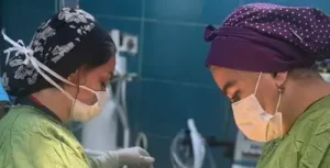 لوگوی عمل لاپاراسکوپی در زنان